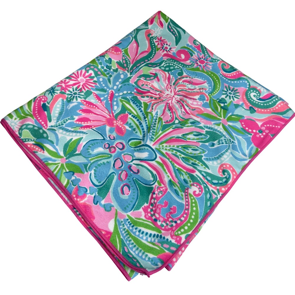 NWOT Lilly Pulitzer Soft Microfiber Beach Lounge Towel Floral Oversized 40x72